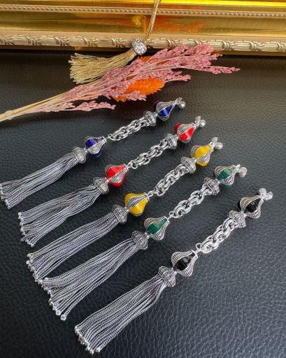 Gümüş Püsküller